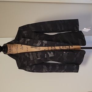 Insight Jacket/Blazer - Black Camo - Size 4 - NWT!